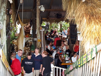Dining and live music at Johns Pass