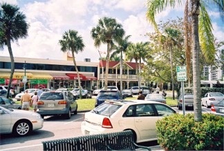 Shopping at St Armands Circle near Sarasota
