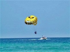 parasailing at Siesta Key Beach Sarasota Florida